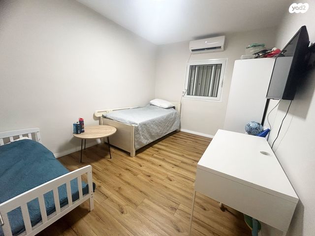 דירה, הזית 80, אורנית, אורנית