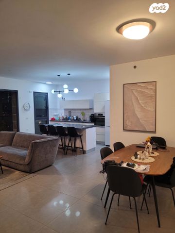 דירה, המתמיד 19, שכונת הראשונים, רמת גן