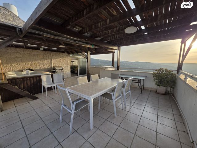 גג/ פנטהאוז, אריה דולצ'ין 53, גבעת משואה, ירושלים