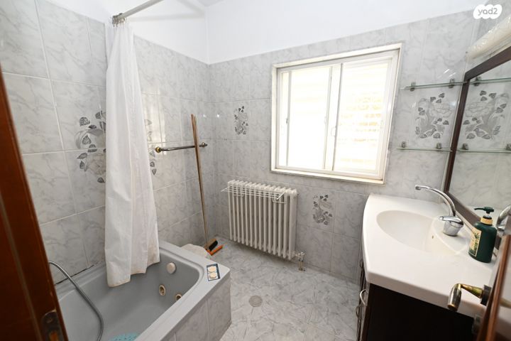 בית פרטי/ קוטג', מדבר סיני 5, גבעת המבתר, ירושלים