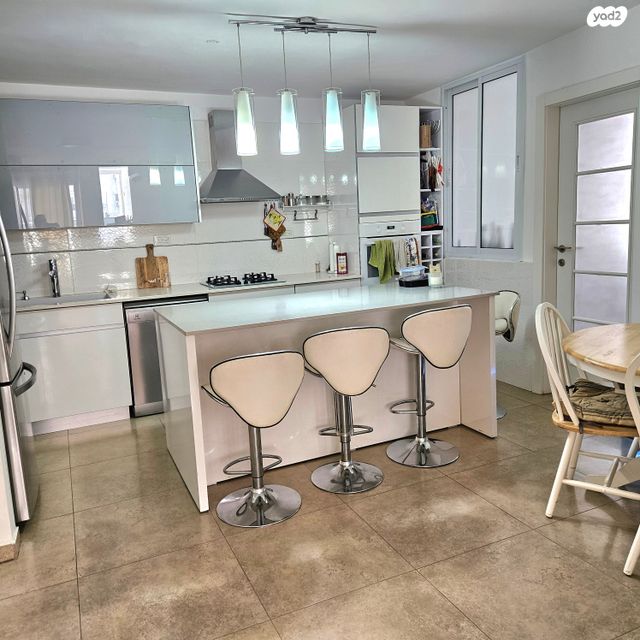 דירה, הכלנית 24, רובע ח', אשדוד