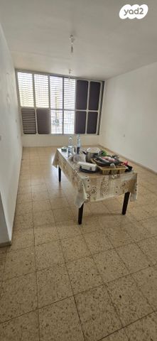 אחים קיבוביץ' 7