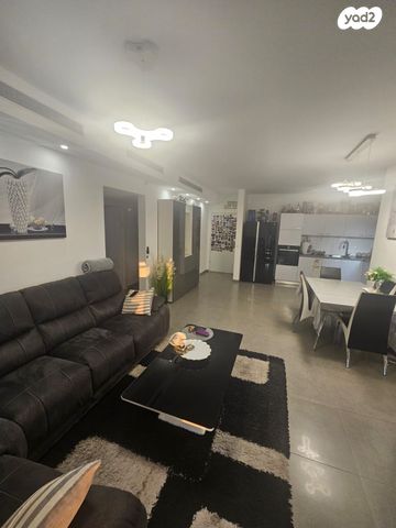 דירה, שדרות אבני החושן 27, כרמי גת, קרית גת