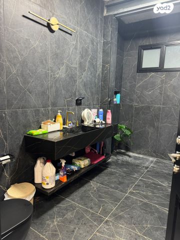 דירת גן, אפרים 16, מרכז העיר, סביניה, הוותיקה, קרית ביאליק