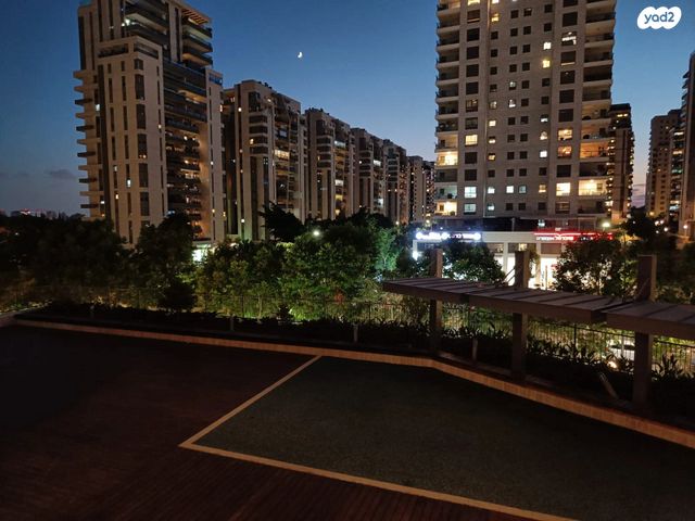 דירה, עזר וייצמן 4, מתחם 1200, הוד השרון