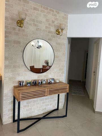 דירה, משה אבן עזרא 1, רובע ה', אשדוד