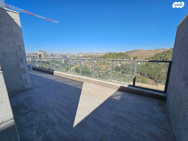 דירה, אדמונד סחייק 1, מלחה, מנחת, ירושלים