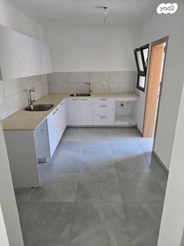 דירה, מקור ברוך 27, כוכב יעקב, כוכב יעקב