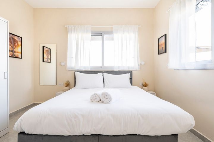 דירת גן, השקד 1, מגדל