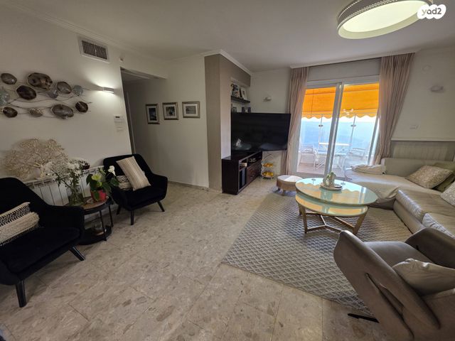 גג/ פנטהאוז, אריה דולצ'ין 53, גבעת משואה, ירושלים