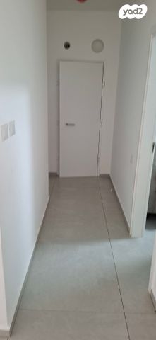 דירת גן, יצחק שמיר 8, נווה שרון / שער העיר, נתיבות