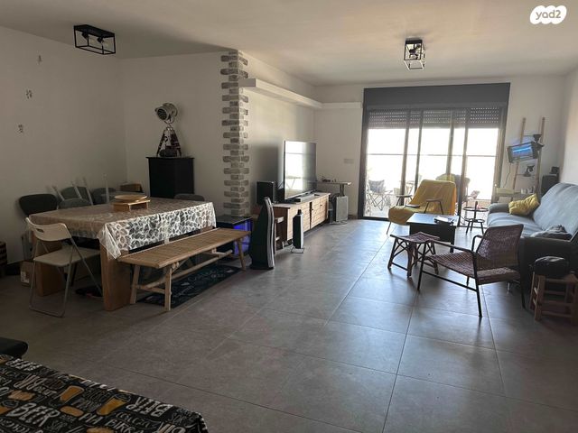 דירה, אחיה השילוני 10, פסגות אפק, ראש העין