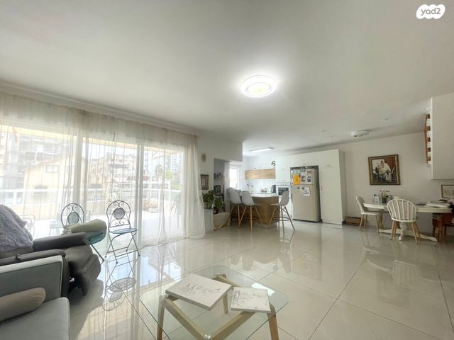 דופלקס, יהודה הנשיא 22, צפון מערב מרכז העיר, נתניה