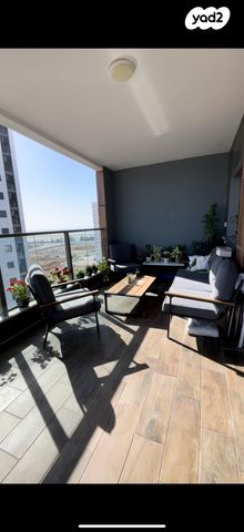 דירה, רזיאל 50, החותרים, טירת כרמל