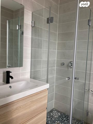 דירה, דרך שיבא 10, רמת אפעל, רמת גן