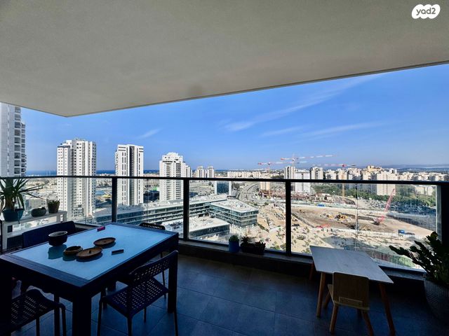 דירה, עפרה חזה 12, משכנות האומנים, קרית מוצקין