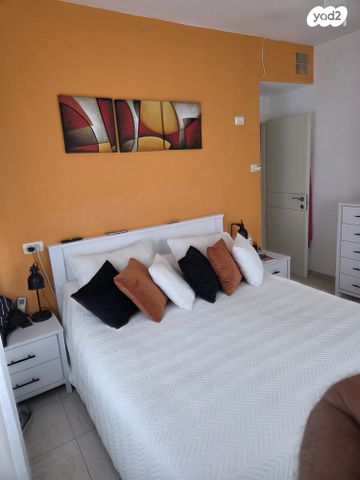 דופלקס, א.ד. גורדון 15, מוצקין הותיקה, קרית מוצקין