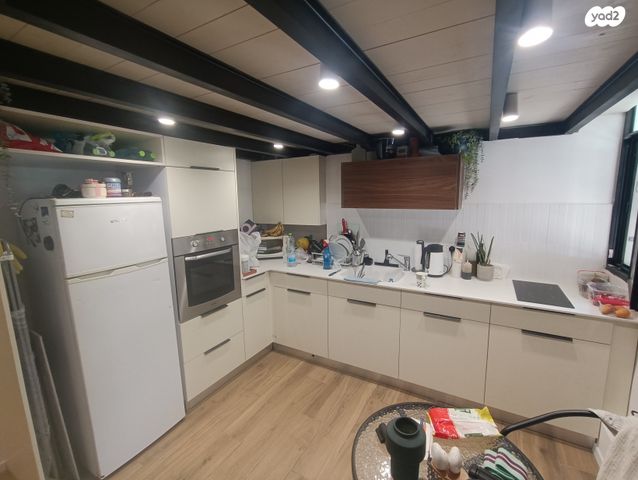 דירה, בן צדוק 5, צפון יפו, המושבה האמריקאית-גרמנית, תל אביב יפו