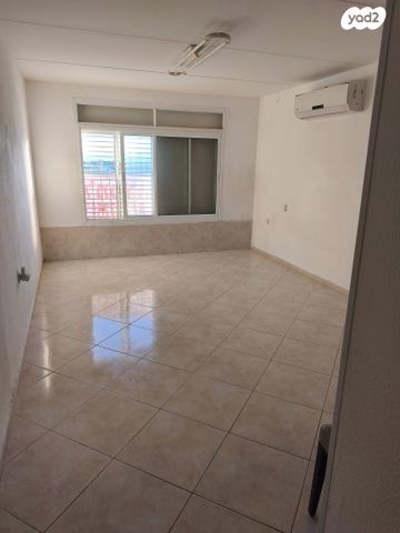 יהודה בורלא 6