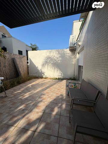 בית פרטי/ קוטג', שדה ורבורג 4, קרית גנים, ראשון לציון