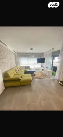 דירה, סוקולוב 2, נחלת גנים, רמת גן