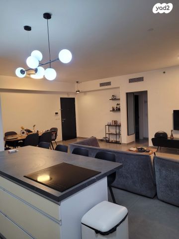 דירה, המתמיד 19, שכונת הראשונים, רמת גן