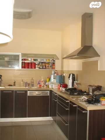 דירה, חיים טפר 2, נווה ניר, נס ציונה