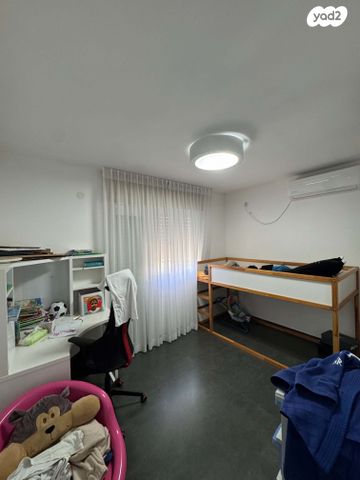 בית פרטי/ קוטג', שדה ורבורג 4, קרית גנים, ראשון לציון