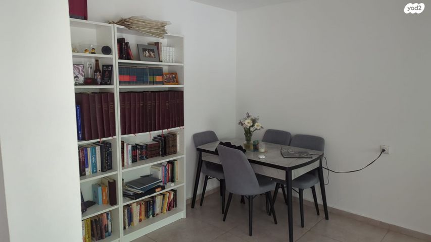 דו משפחתי, ספיר 5, עלי, עלי