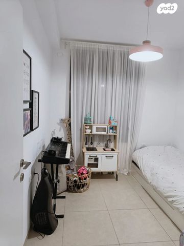 דירה, עזר וייצמן 4, מתחם 1200, הוד השרון