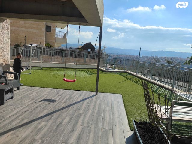 דירת גן, עגור 12, סנסן, צור הדסה