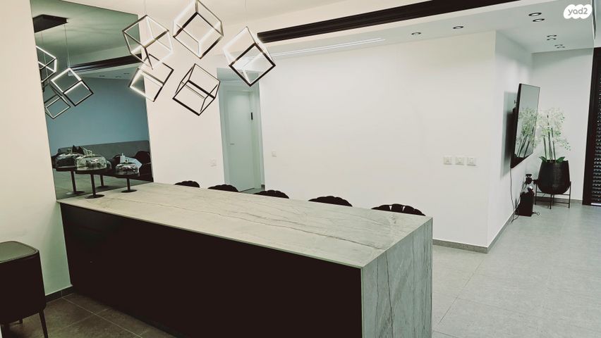 דירה, רחל המשוררת 14, נאות שמיר, יבנה