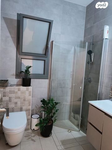 דירה, עזר וייצמן 4, מתחם 1200, הוד השרון