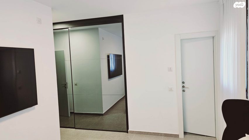 דירה, רחל המשוררת 14, נאות שמיר, יבנה