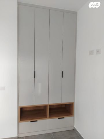 דירת גן, יצחק נבון 3, בצל האורנים, קרית טבעון