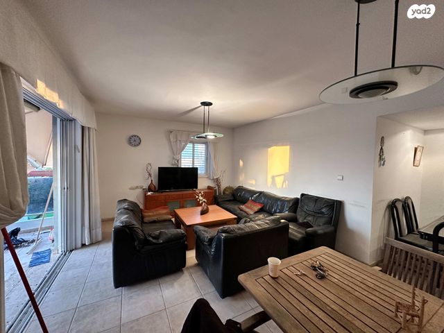 דירה, מבצע משה 37, נווה ים, ראשון לציון