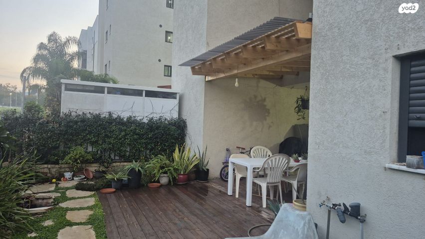 דירת גן, דרך קרית עמל 22, שכונת אלרואי, קרית טבעון