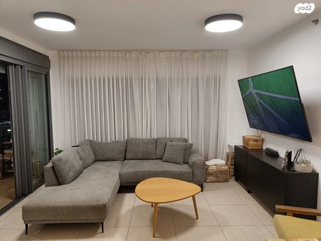 דירה, עזר וייצמן 4, מתחם 1200, הוד השרון