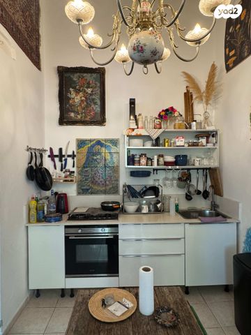 דירת גן, ציונה תג'ר 3, צהלון, שיכוני חסכון, תל אביב יפו