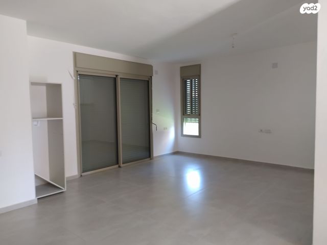 בית פרטי/ קוטג', גפן 65, החורש, חריש