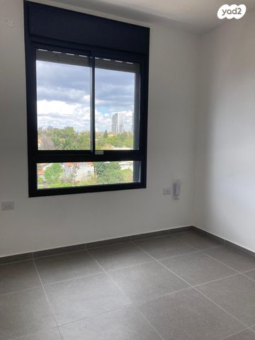 דירה, דרך שיבא 10, רמת אפעל, רמת גן