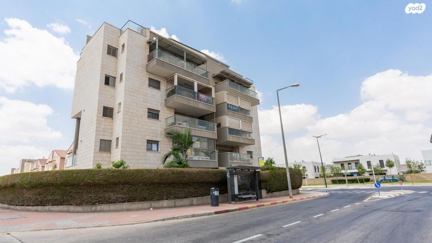 דירה, פרץ סמולנסקין 2, נווה מנחם, באר שבע