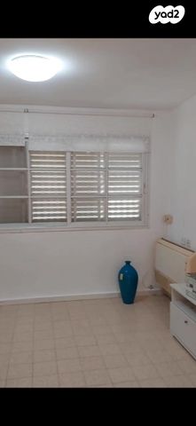 טרומפלדור 22