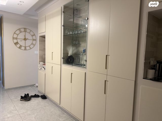 דירה, הרב הרצוג 29, הר שלום, בני ברק