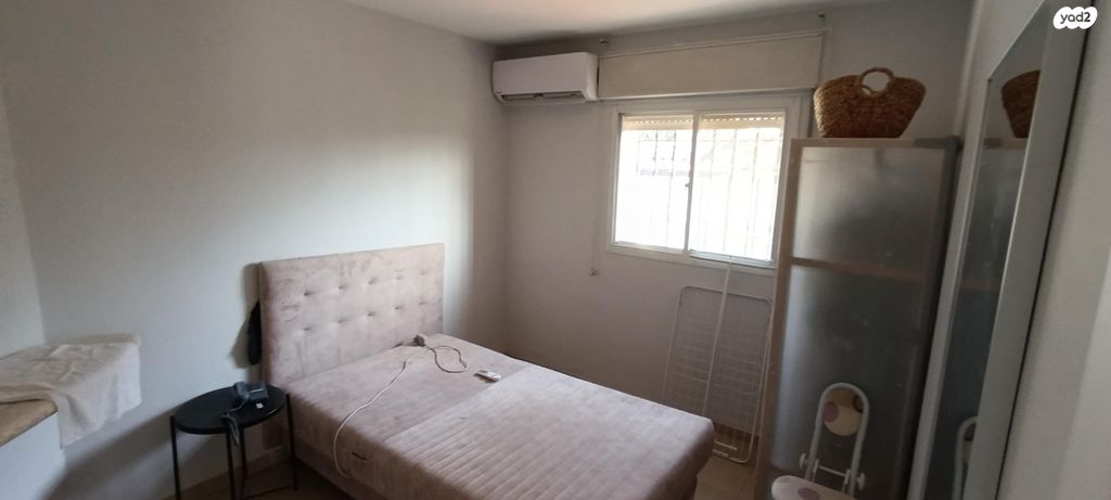 דירת גן, חוט השני 52, מגדים, מעלה אדומים