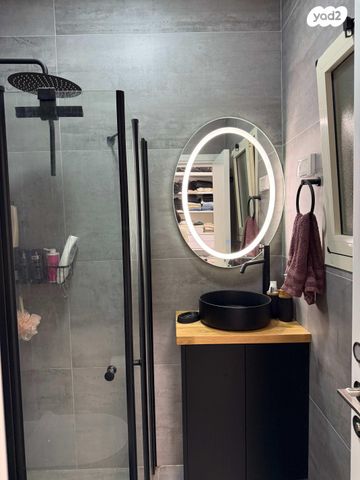 דירת גן, אלון 3, גדרה הצעירה, גדרה