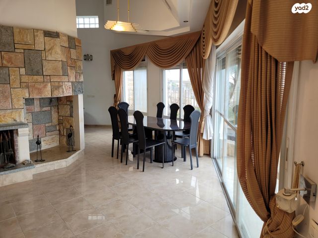 בית פרטי/ קוטג', יצחק רובינשטיין 18, הוד הכרמל, דניה, חיפה