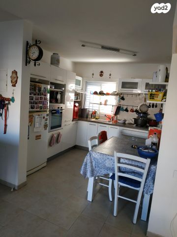 דירה, עמק איילון 41, הנחלים, מודיעין מכבים רעות