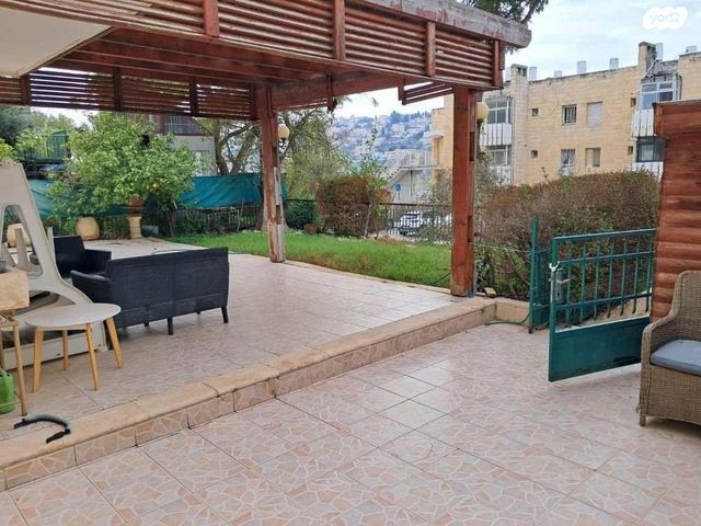 אנוסי משהד 14