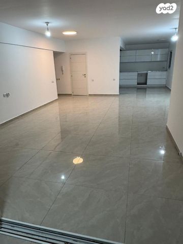 יוסף פעמוני 10